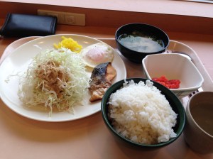 paket komplet sarapan pagi makanan ala Jepang.